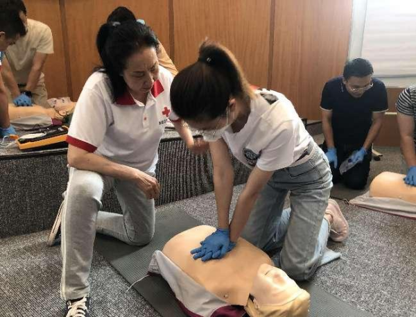 哈尔滨银行志愿服务队举办2022年首期救护员培训